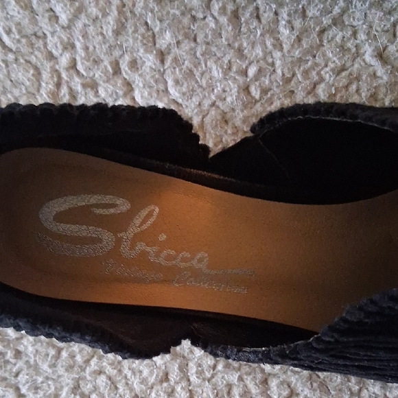 Stricca Black Corduroy Heels with Ring Detail - Picture 5 of 7